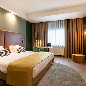 4* מלון Shanghai Holland